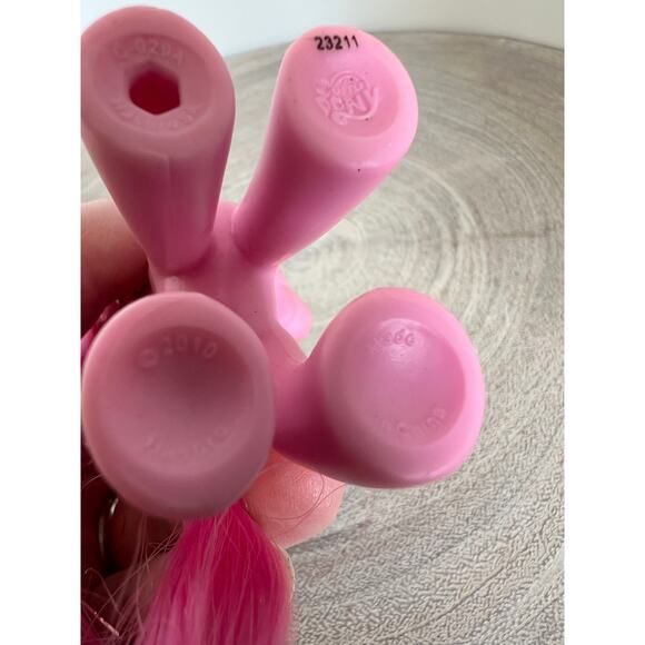 My Little Pony MLP Pinkie Pie Tinsel Hair 3" Brushable Pony - Picture 5 of 6